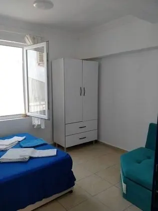 Küçük Apart