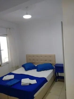 Küçük Apart