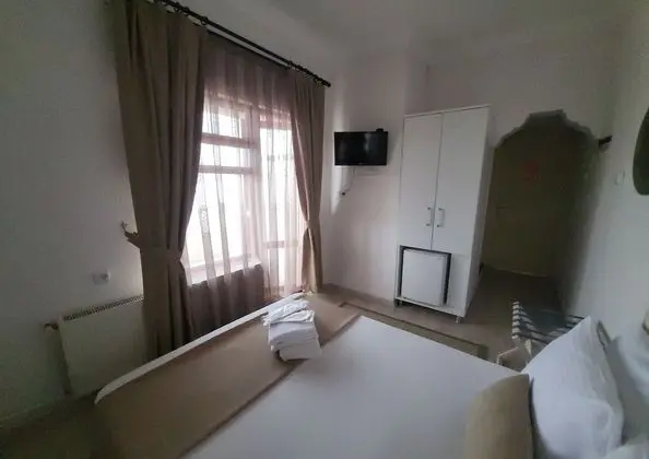 Romantic Tek Büyük Yataklı Oda