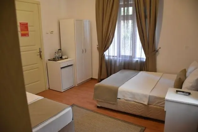 Standard Üç Kişilik Oda