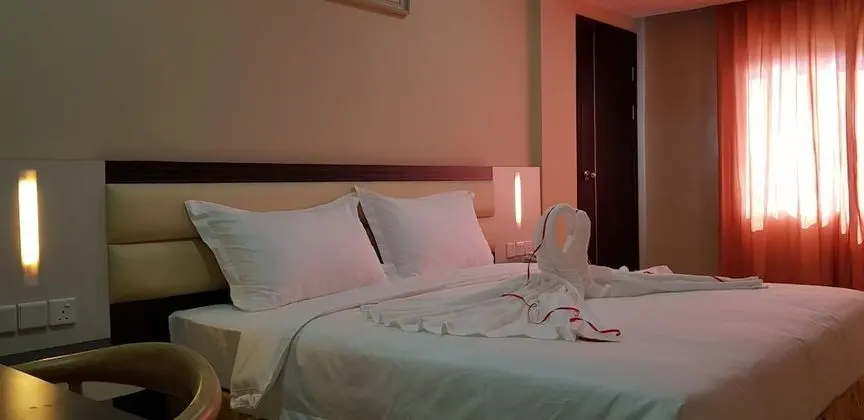 Deluxe Tek Büyük veya İki Ayrı Yataklı Oda