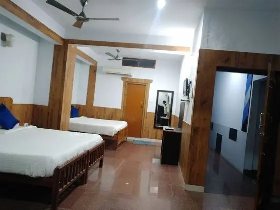 Deluxe Üç Kişilik Oda