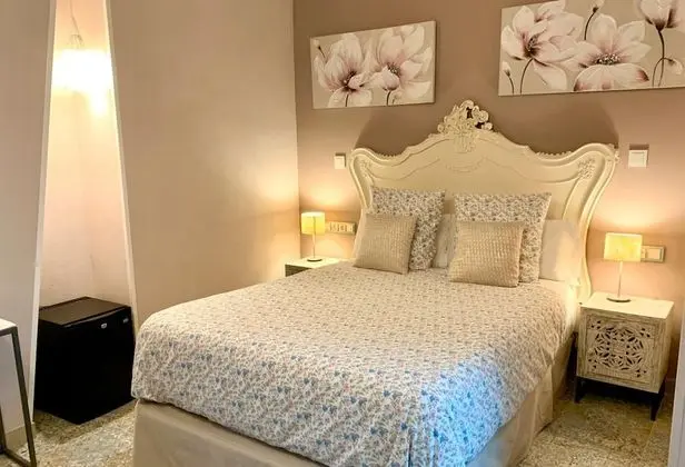 Tek Büyük Yataklı Oda