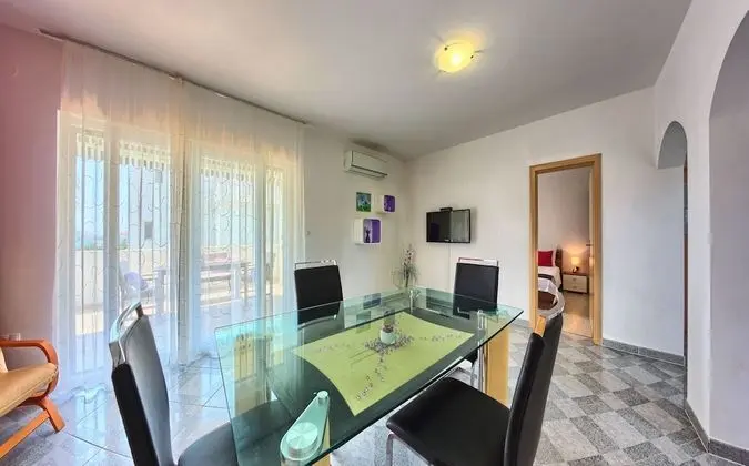 Comfort Apart Daire, 2 Yatak Odası, Teras, Bahçe Manzaralı