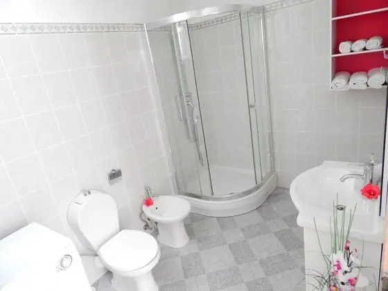 Comfort Apart Daire, 2 Yatak Odası, Teras, Bahçe Manzaralı