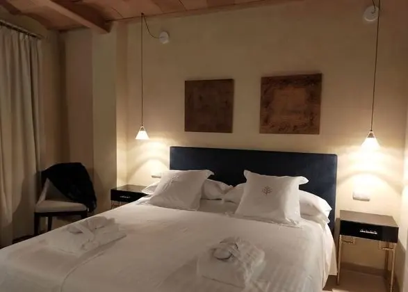 Basic Tek Büyük Yataklı Oda