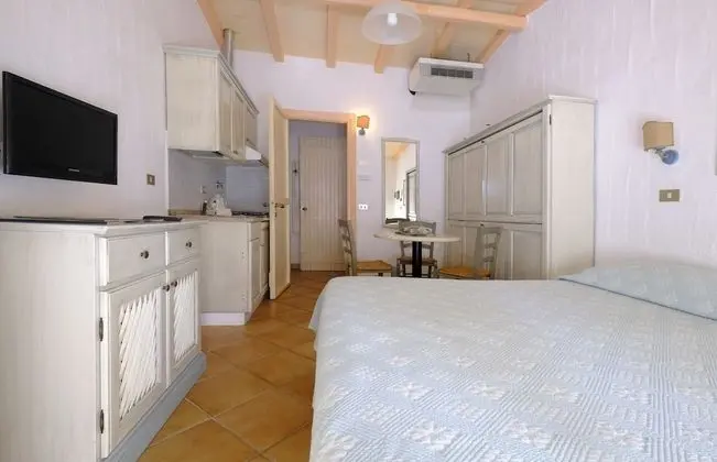 Standard Oda, 1 Çift Kişilik Yatak, Bahçe Manzaralı, Zemin Kat