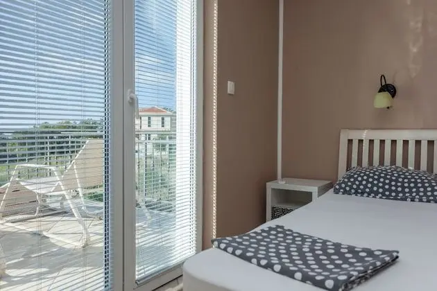 Standard Apart Daire, 2 Yatak Odası, Teras, Havuz Manzaralı (Gallery)