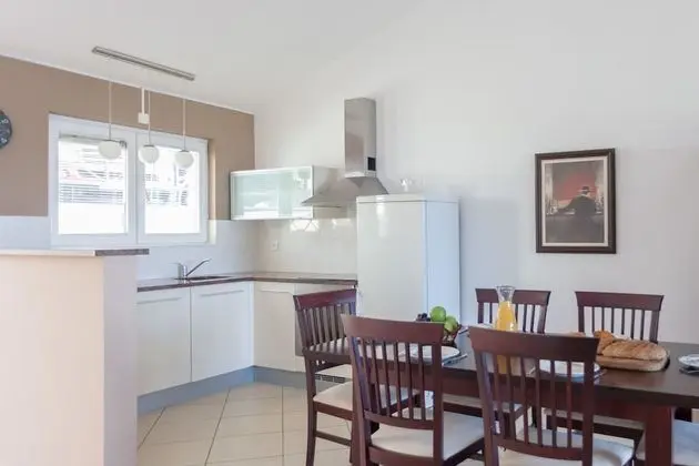 Standard Apart Daire, 2 Yatak Odası, Teras, Havuz Manzaralı (Gallery)