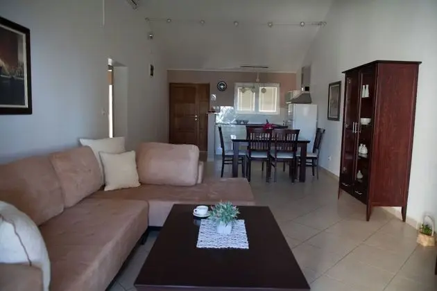 Standard Apart Daire, 2 Yatak Odası, Teras, Havuz Manzaralı (Gallery)