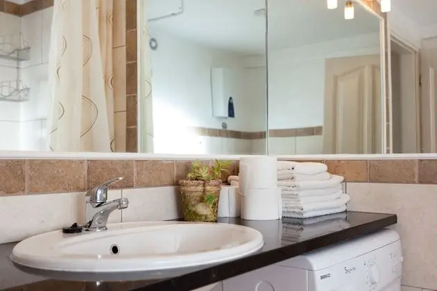 Standard Apart Daire, 2 Yatak Odası, Teras, Havuz Manzaralı (Gallery)