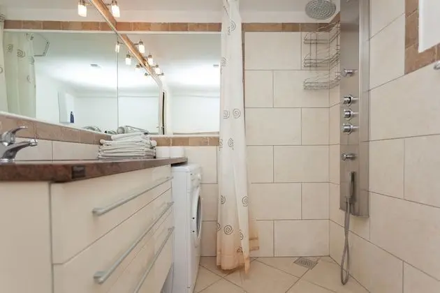 Standard Apart Daire, 2 Yatak Odası, Teras, Havuz Manzaralı (Gallery)