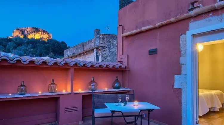 Tek Büyük Yataklı Oda, Teras