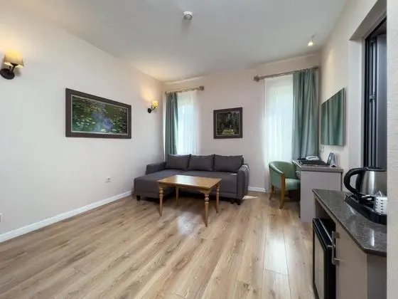 https://images.etstur.com/files/images/hotelImages/TR/51217/l/Colossae-Termal-Oda-349633.jpg