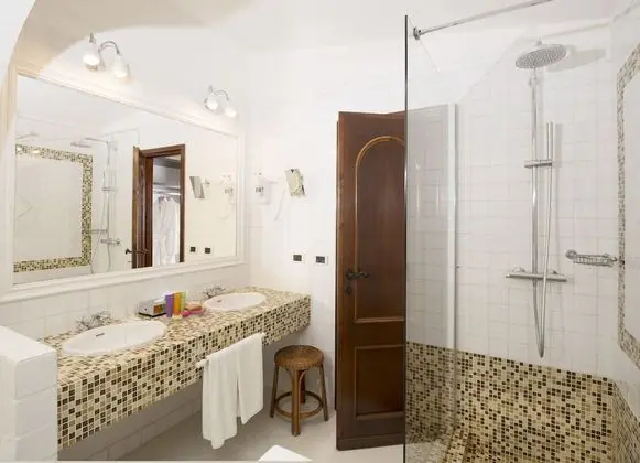 Tek Büyük Yataklı Oda, Deniz Manzaralı (Privilege)