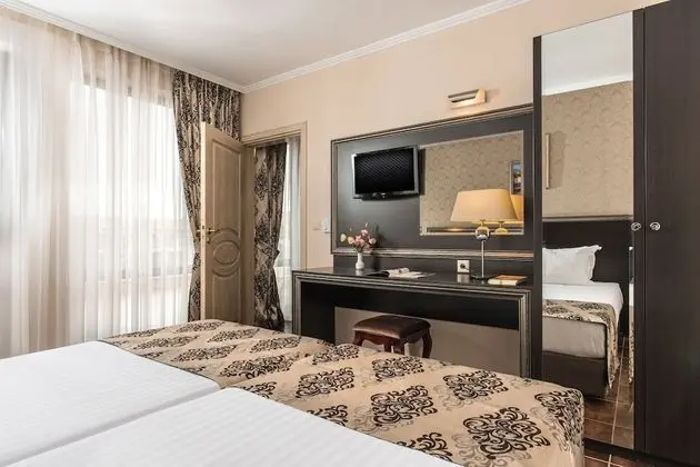 One-Bedroom Suite
