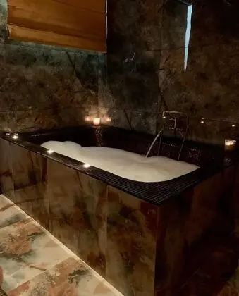 Romantic Stüdyo Süit, 1 Büyük (Queen) Boy Yatak