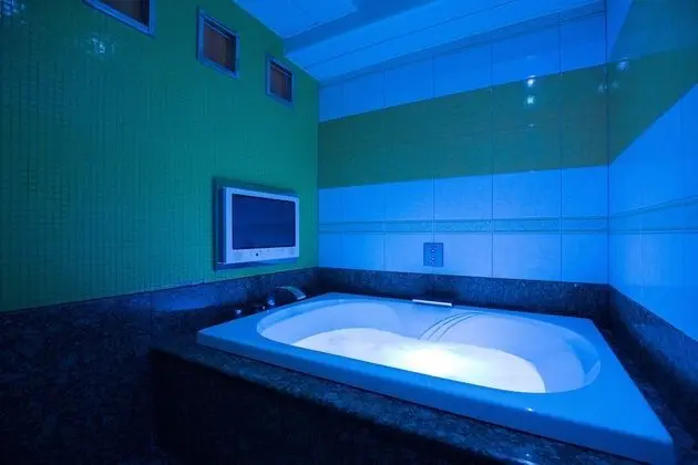 Standard Oda, 1 Büyük (Queen) Boy Yatak, Sauna