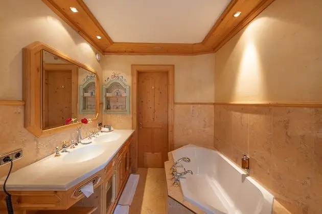 Junior Süit, 1 Yatak Odası, Balkon, Dağ Manzaralı