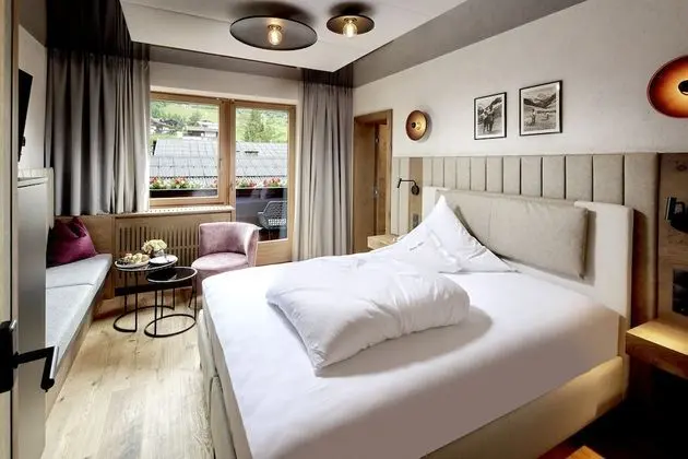 Tek Kişilik Oda, Balkon, Dağ Manzaralı (Kartnall)