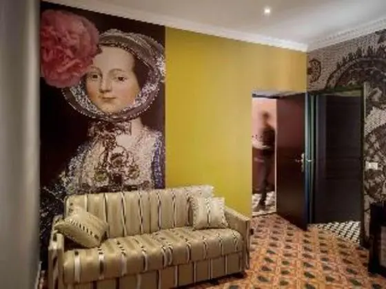 JUNIOR SUITE
