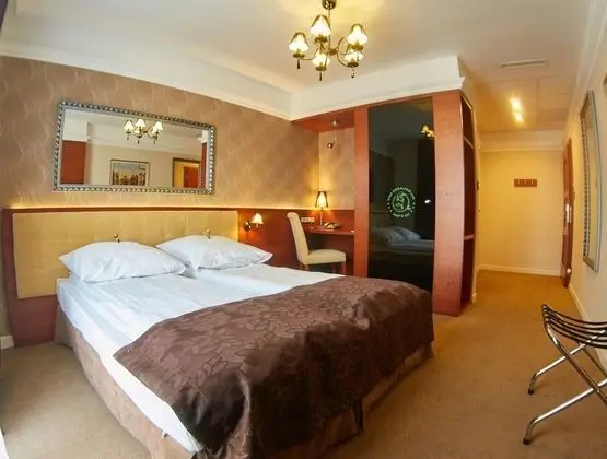 Basic Tek Büyük Yataklı Oda