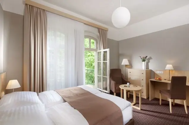 Tek Büyük Yataklı Oda