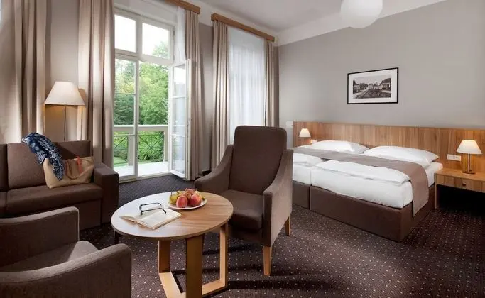 Tek Büyük Yataklı Oda, Balkon