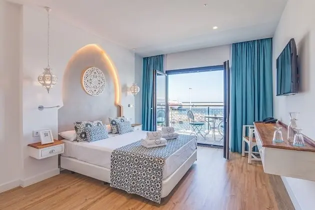 Tek Büyük Yataklı Oda, Deniz Manzaralı