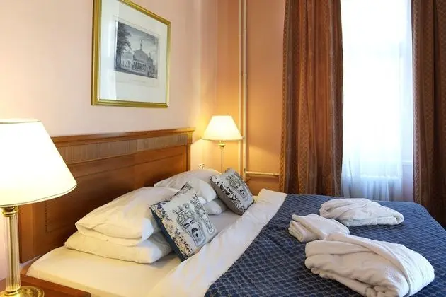 Deluxe Tek Büyük veya İki Ayrı Yataklı Oda, Balkon