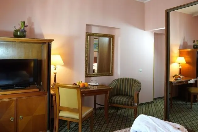 Superior Tek Büyük veya İki Ayrı Yataklı Oda, Balkon