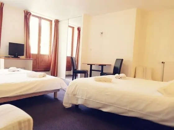 Standard Dört Kişilik Oda