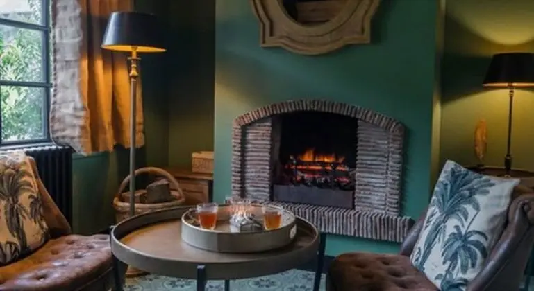 Tek Büyük Yataklı Oda