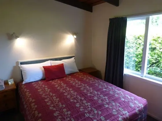 One Bedroom Apartment Downstairs