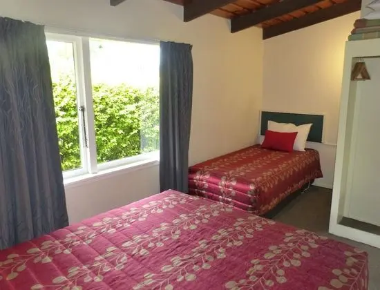 One Bedroom Apartment Downstairs