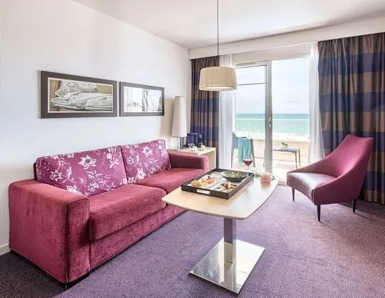 Deluxe Tek Büyük veya İki Ayrı Yataklı Oda, Deniz Manzaralı