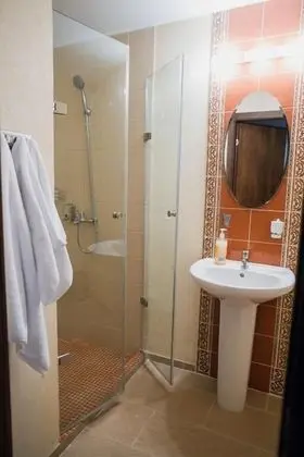 Standard Tek Büyük veya İki Ayrı Yataklı Oda