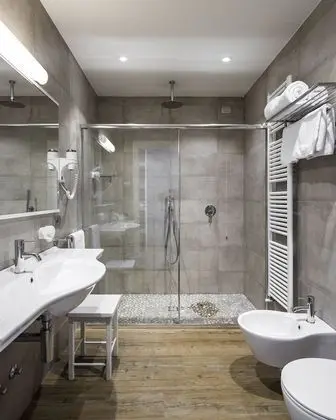 Design Tek Büyük Yataklı Oda