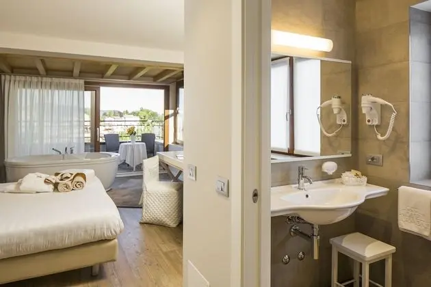 Panoramic Tek Büyük Yataklı Oda, Sıcak Su Küveti, Dağ Manzaralı