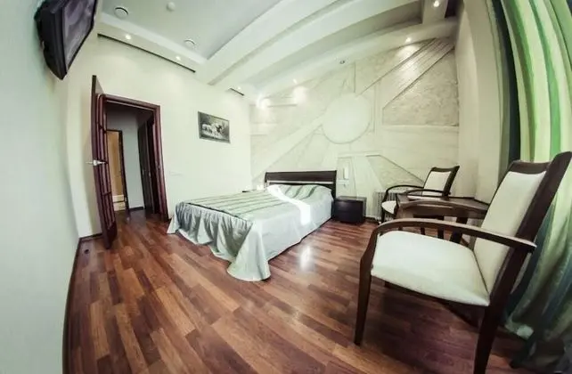 Deluxe Tek Büyük Yataklı Oda