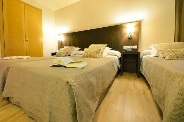 Tek Büyük Yataklı Oda (with 2 extra beds, child)