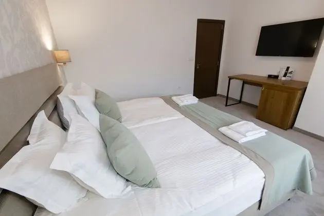 Deluxe Tek Büyük veya İki Ayrı Yataklı Oda