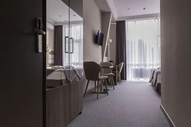 Deluxe Tek Büyük Yataklı Oda
