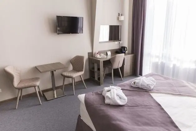 Deluxe Tek Büyük Yataklı Oda