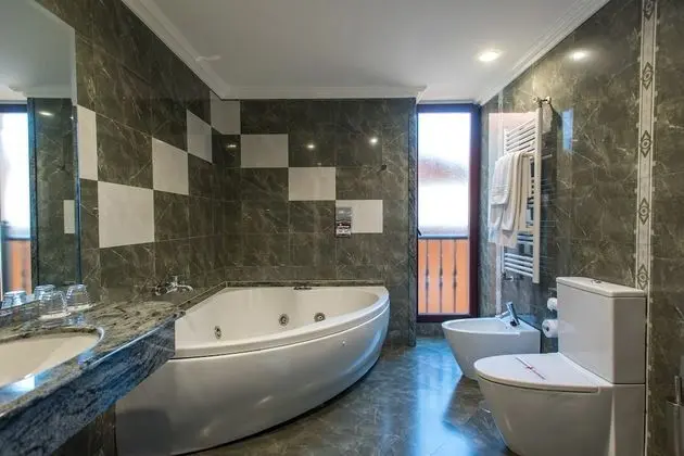 Superior Tek Büyük Yataklı Oda