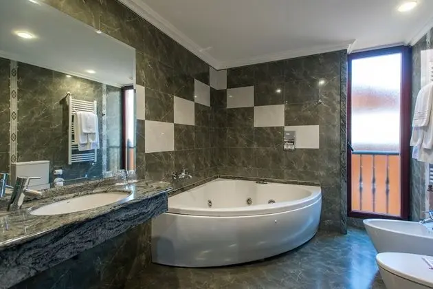 Superior Tek Büyük Yataklı Oda