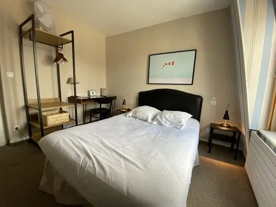 Standard Tek Büyük Yataklı Oda