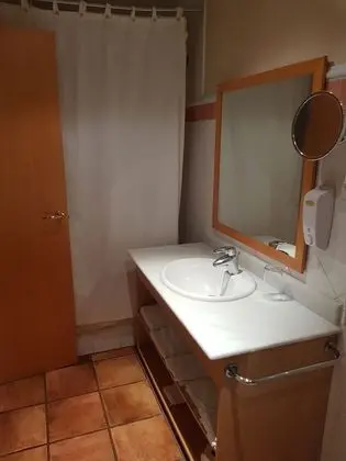 Tek Büyük veya İki Ayrı Yataklı Oda, Dağ Manzaralı