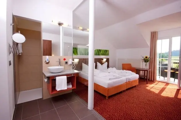 Classic Büyük Yataklı Tek Kişilik Oda