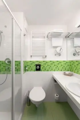 Üç Kişilik Oda (Wellness access)